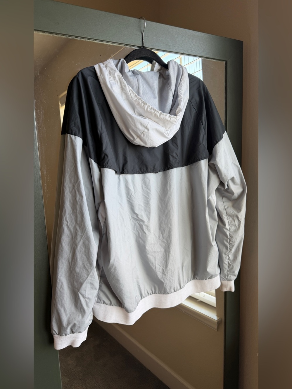 Nike Sportswear Windrunner Hooded Windbreaker Jacket Colorblock - Picture 3 of 6